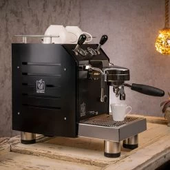 Family Home 1G Schwarz 6 Family Home 1G Schwarz -Café 105245 105245 reneka family home 1g schwarz shooting