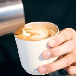 Kinto To-Go Tumbler 240 Ml Mit Stöpsel Weiss -Café 105560 105560 kinto togotumbler 240ml with plug white 4